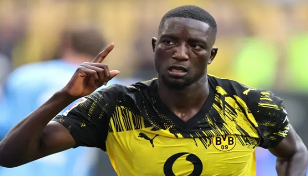 Fenerbah�e'nin g�ndemindeydi: Kul�b� Dortmund'dan fla� a��klama