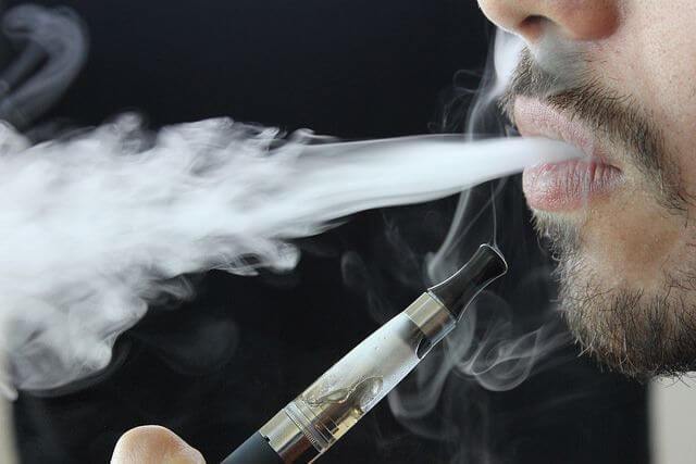 E-sigara, kronik akciğer hastalıklarına yol açıyor