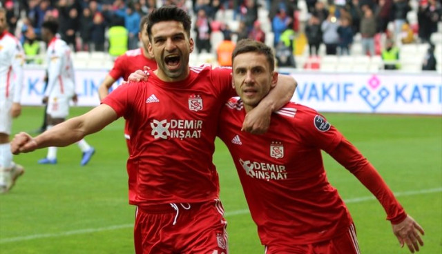 Sivasspor, Göztepe yi mağlup etti