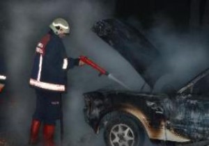 TBMM önünde yanan otomobil paniğe neden oldu!