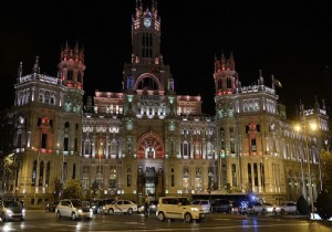 Madrid sokakları ışıl ışıl