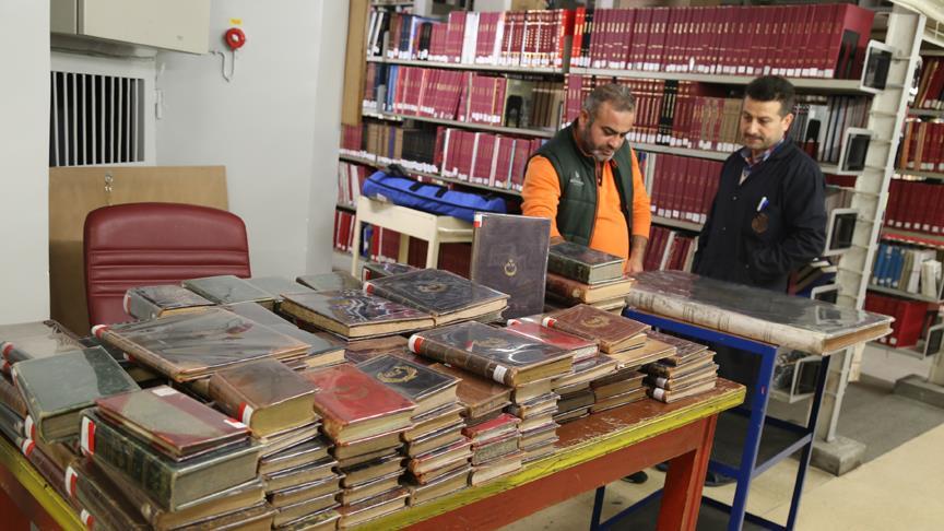 İstanbul Üniversitesi nin çöpe atılan kitapları araştırmacıların hizmetinde