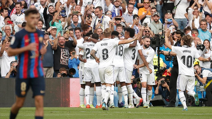 El Clasico yu kazanan Real Madrid liderliğe yükseldi