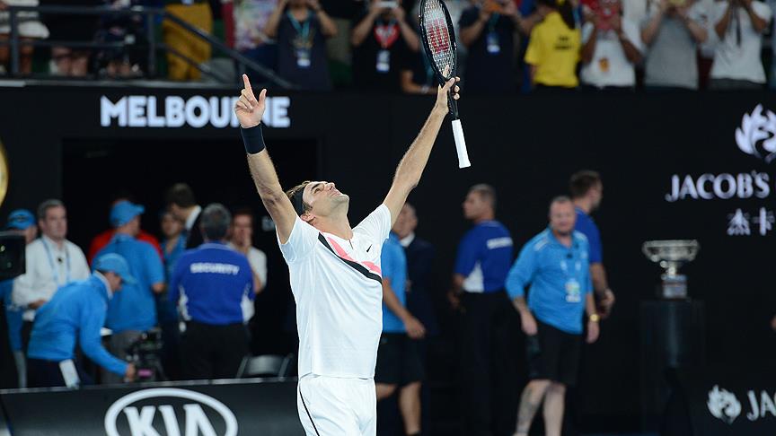 Federer zirveye rekorla çıktı