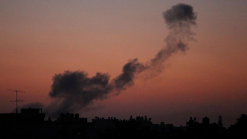 İsrail den Gazze sınırına roket saldırısı