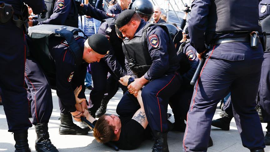 Rusya da hükümet karşıtı gösteriler düzenlendi