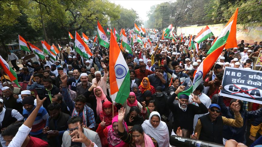 Hindistan da devam eden protestalarda 39 kişi hayatını kaybetti!