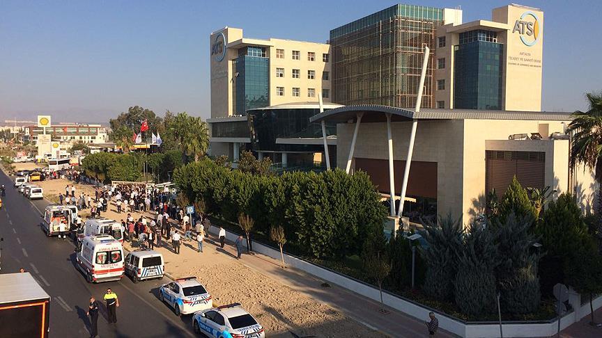 Antalya da patlama! Olay yerine çok sayıda sağlık ve polis ekipleri sevk edildi