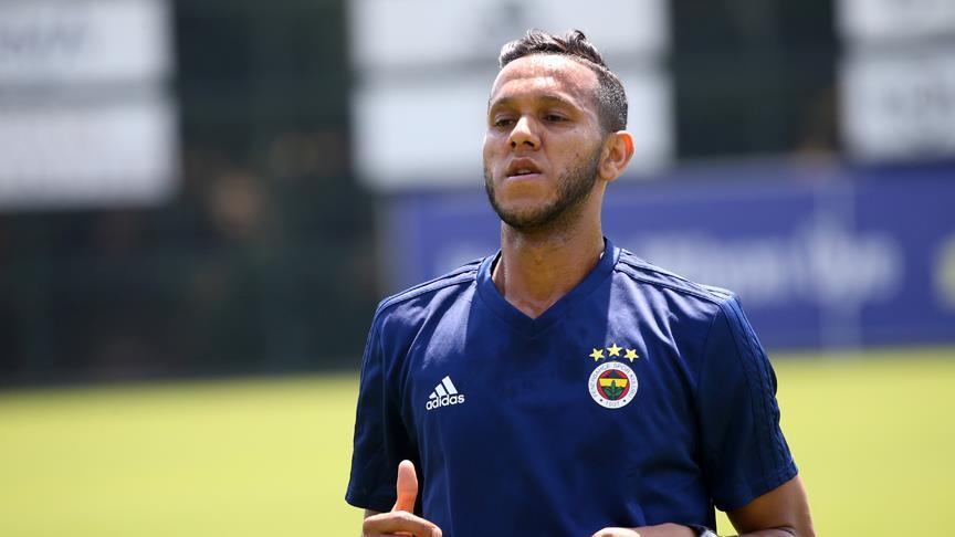 Fenerbahçe, De Souza için 12 milyon avro alacak