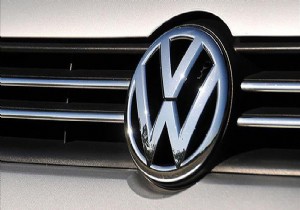 Volkswagen 323 bin aracını geri çekecek!