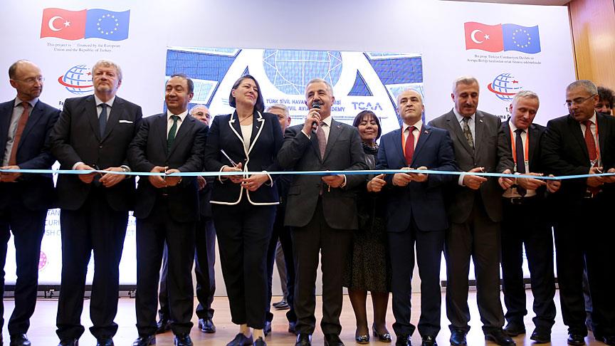 Türk Sivil Havacılık Akademisi açıldı