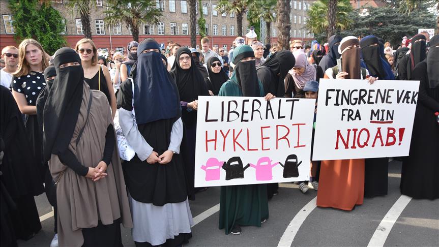 Danimarka’da peçeli kadınlara hapis cezası gündemde!
