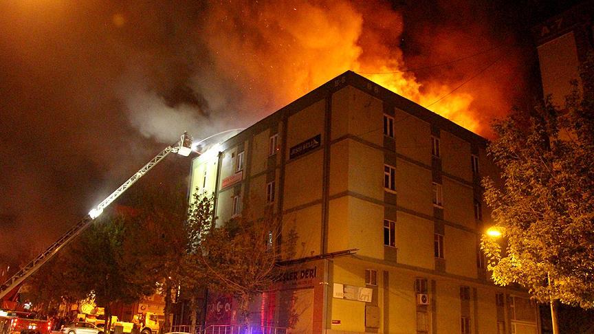 İstanbul da sanayi sitesinde yangın
