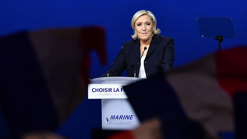 Le Pen e 30 bin avro para cezası