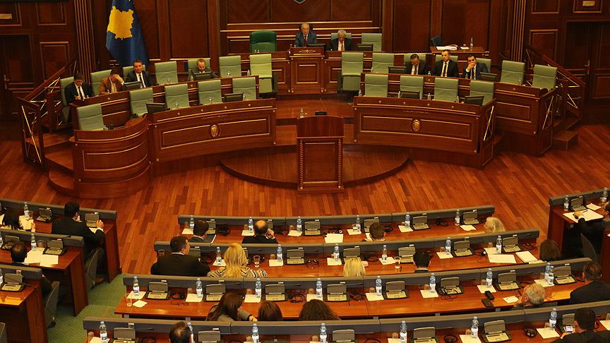 Kosova Meclisinde  FETÖ oturumu 