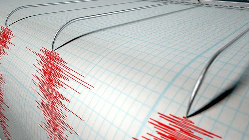 Endonezya da 5.2 şiddetinde deprem