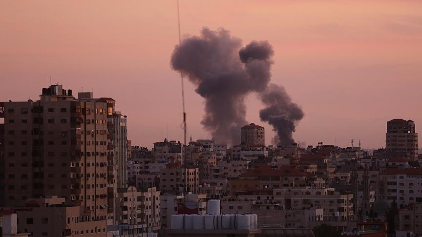 ‪İsrail Gazze yi vurdu‬