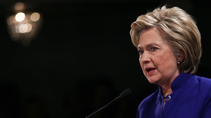 Clinton ın e-postaları başını ağrıtıyor