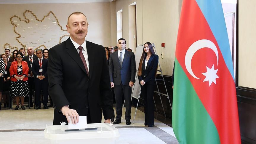 Azerbaycan da cumhurbaşkanlığı seçimini İlham Aliyev kazandı