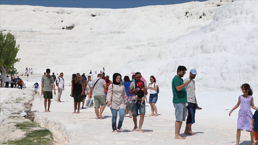  Beyaz cennet  Pamukkale ye rekor ziyaret!