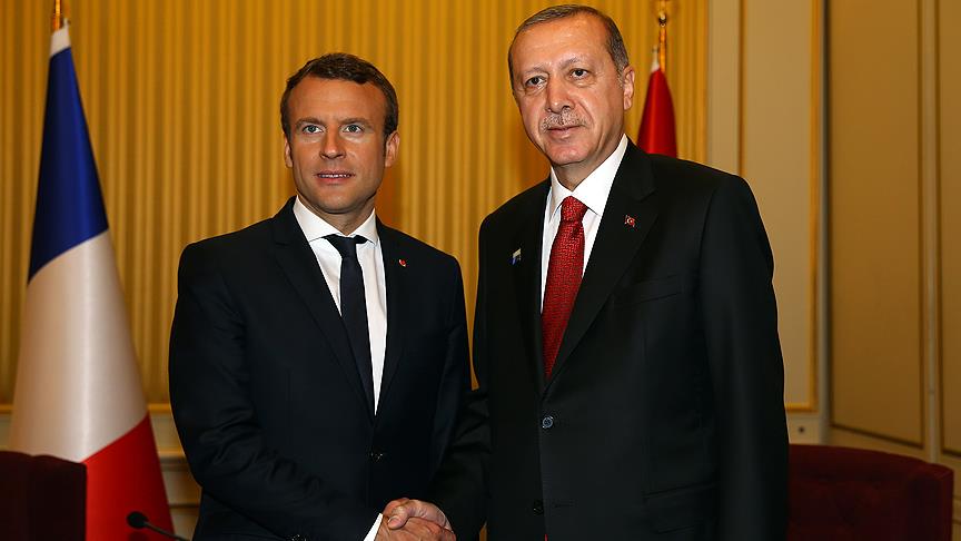 Erdoğan ile Macron Suriye yi görüştü
