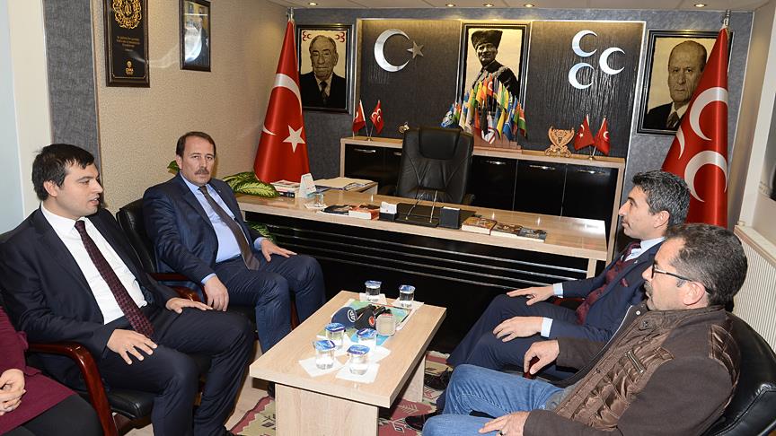 AK Partili Karacan dan MHP ye ziyaret