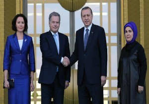 Erdoğan Niinistö yü resmi törenle karşıladı!