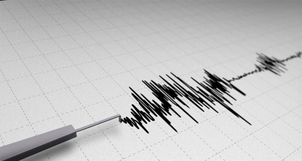 İzmir de 4,2 büyüklüğünde deprem!
