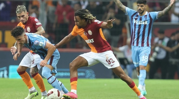 Trabzonspor - Galatasaray maçının ilk 11 leri belli oldu