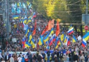 Ukrayna da barış isteyenler Rusya da ayaklandı!