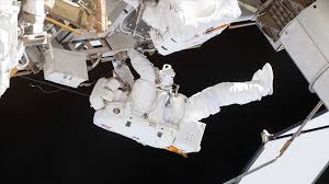 UUİ de batarya değişimi için astronotlar uzay yürüyüşüne çıktı