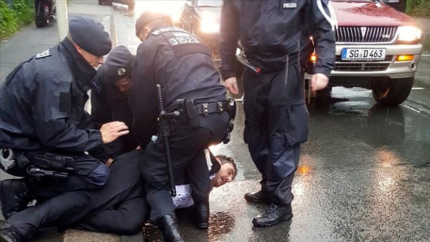 Almanya da polis şiddeti
