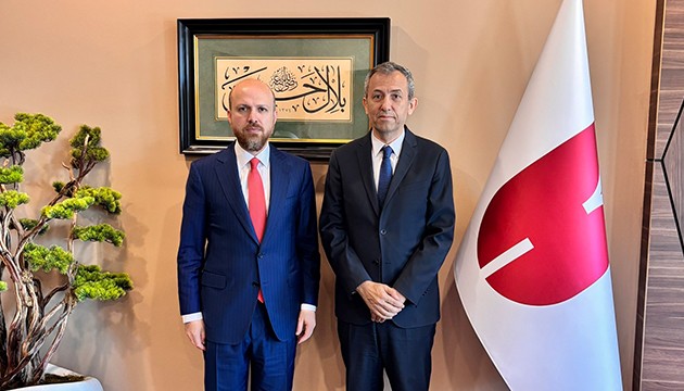 �zzeybek'ten Bilal Erdo�an'a ziyaret