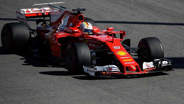 Pole pozisyonu Vettel in