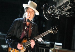 Nobel Edebiyat Ödülü Bob Dylan konuşmasını hazırladı