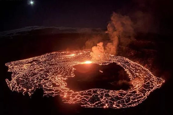 Hawaii deki Kilauea yanardağında patlama!