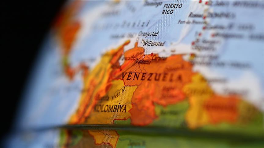 ABD den Venezuela ya askeri uçakla yardım planı