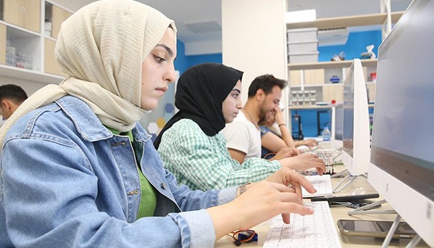 Yüzbinlerce genç, Türkiye'nin yazılım teknolojilerine katkı sağlayacak