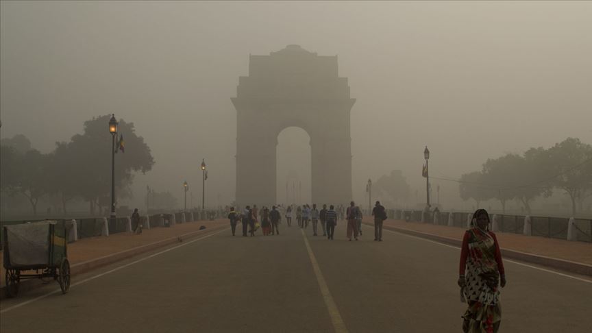 Hindistan da  hava kalitesi acil durum seviyesinde