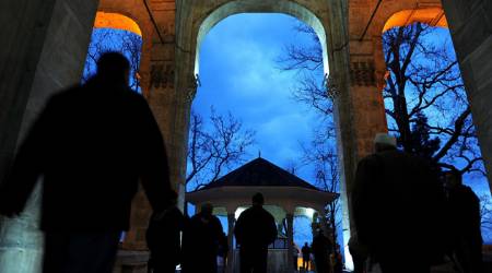 Yıldırım Camii, Sabahın İlk Işıklarında Ayrı Güzel - 7. fotoğraf
