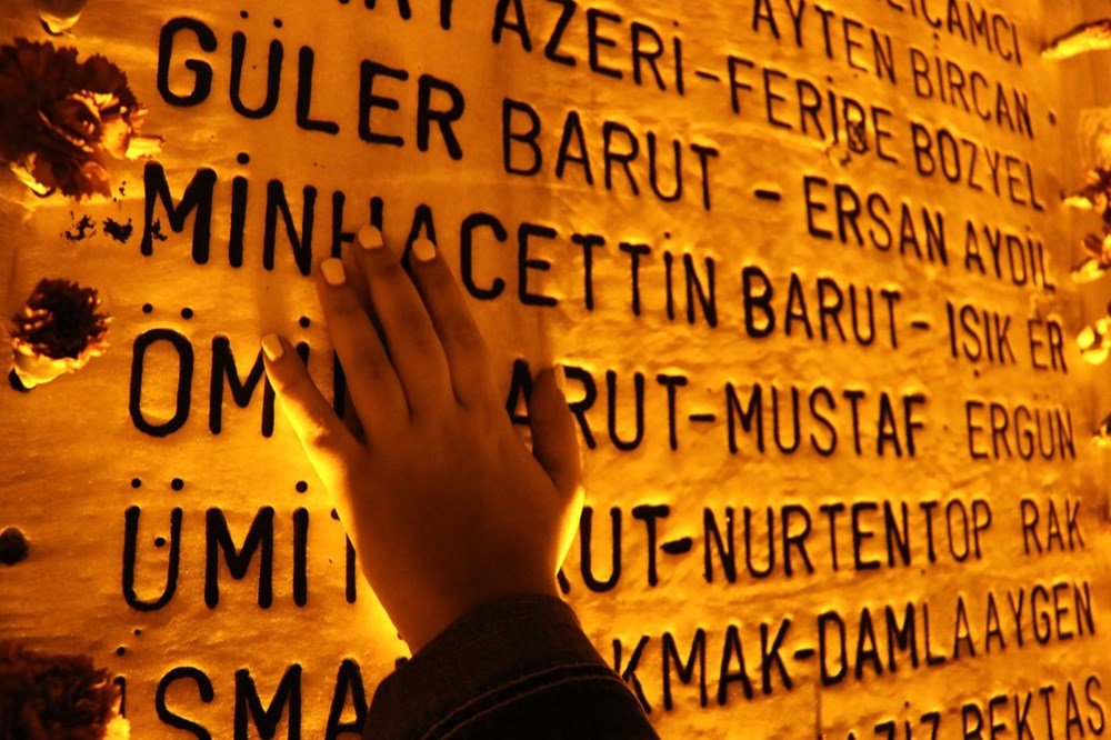 17 Ağustos depreminin yıl dönümünde hayatını kaybedenler törenle anıldı - 15. fotoğraf