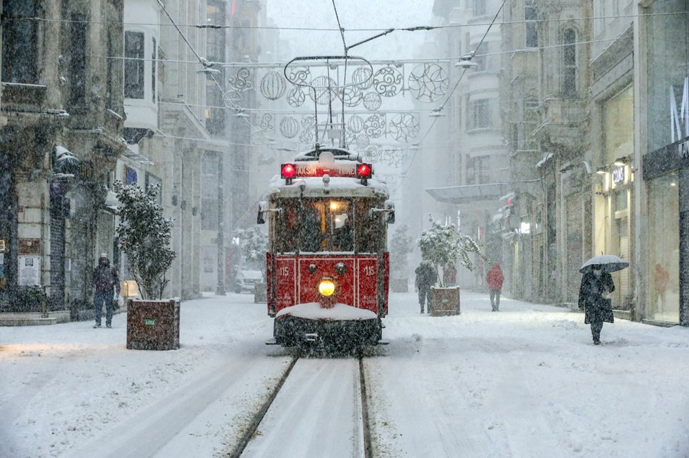 İstanbul'da kar yağışı yeniden etkisini artırdı - 2. fotoğraf
