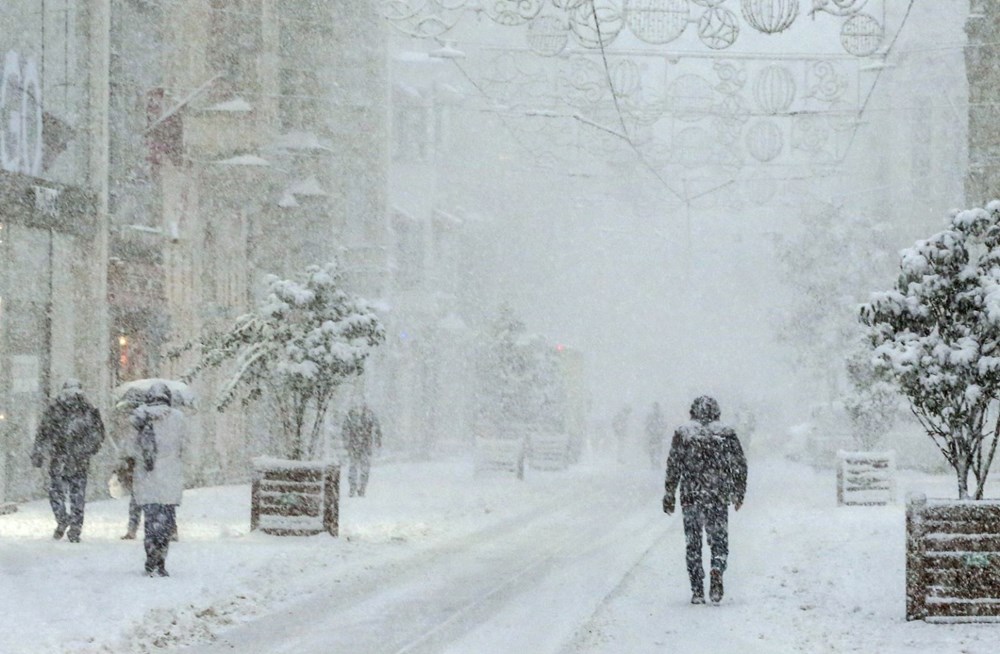 İstanbul'da kar yağışı yeniden etkisini artırdı - 8. fotoğraf