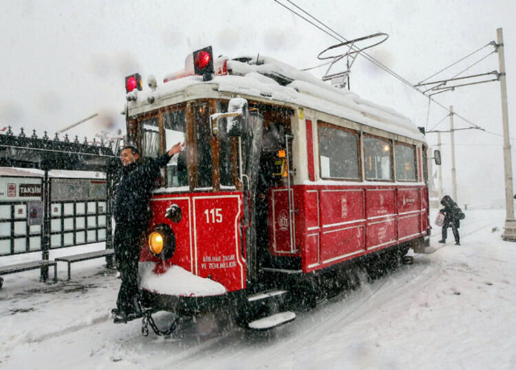 Meteoroloji tarih verdi! İstanbul'a kar geri dönüyor - 2. fotoğraf