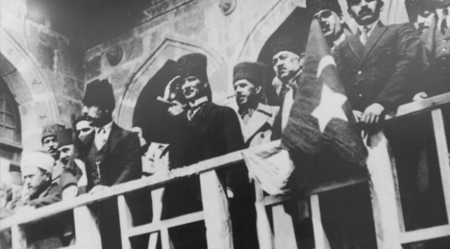 Türkiye Cumhuriyeti 98 yaşında! Atatürk'ün çok özel arşiv fotoğrafları - 15. fotoğraf