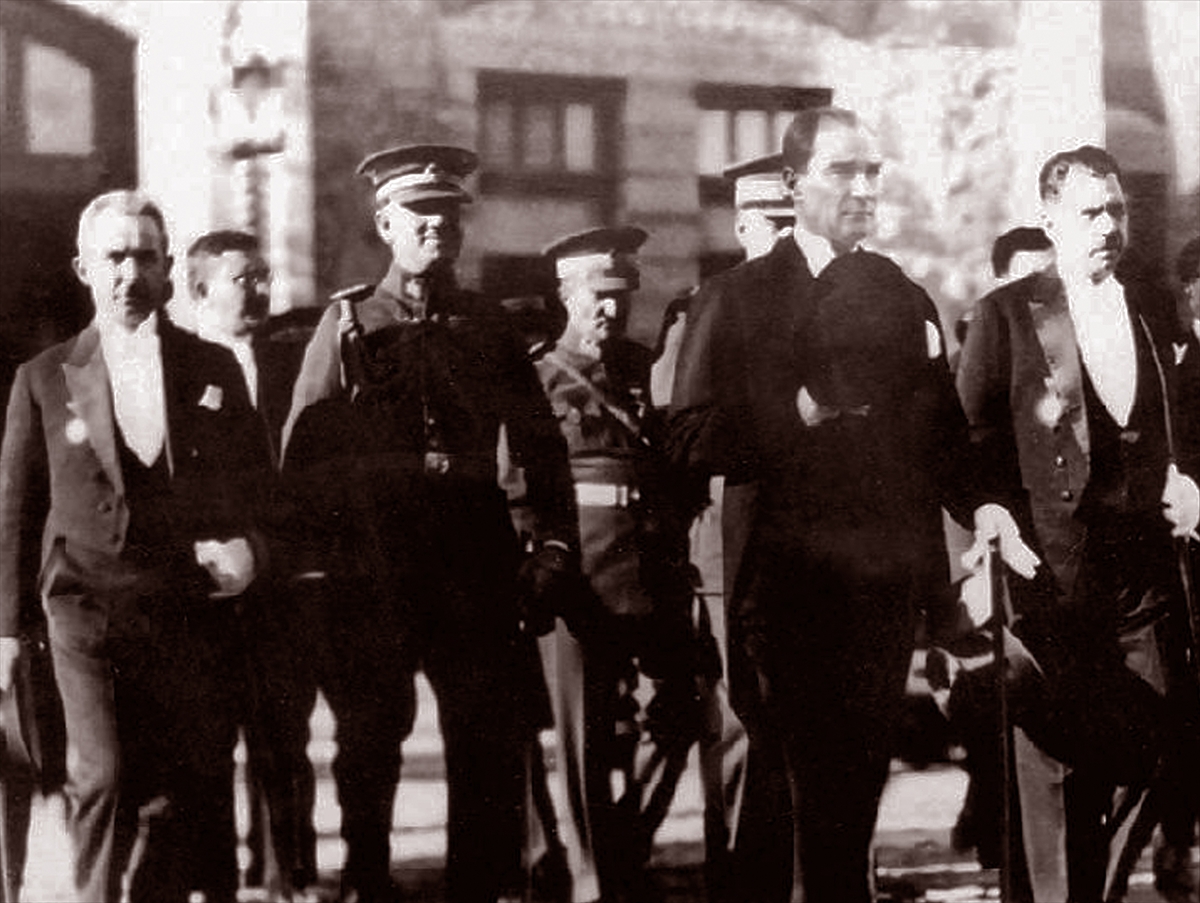 Türkiye Cumhuriyeti 98 yaşında! Atatürk'ün çok özel arşiv fotoğrafları - 14. fotoğraf