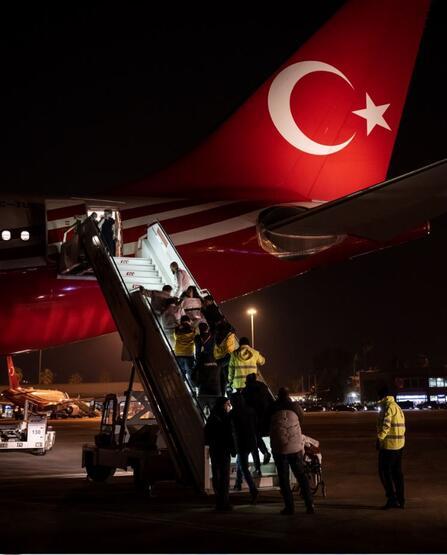 Cumhurbaşkanlığı uçakları ile 16'sı bebek 126 yaralı taşındı - 8. fotoğraf