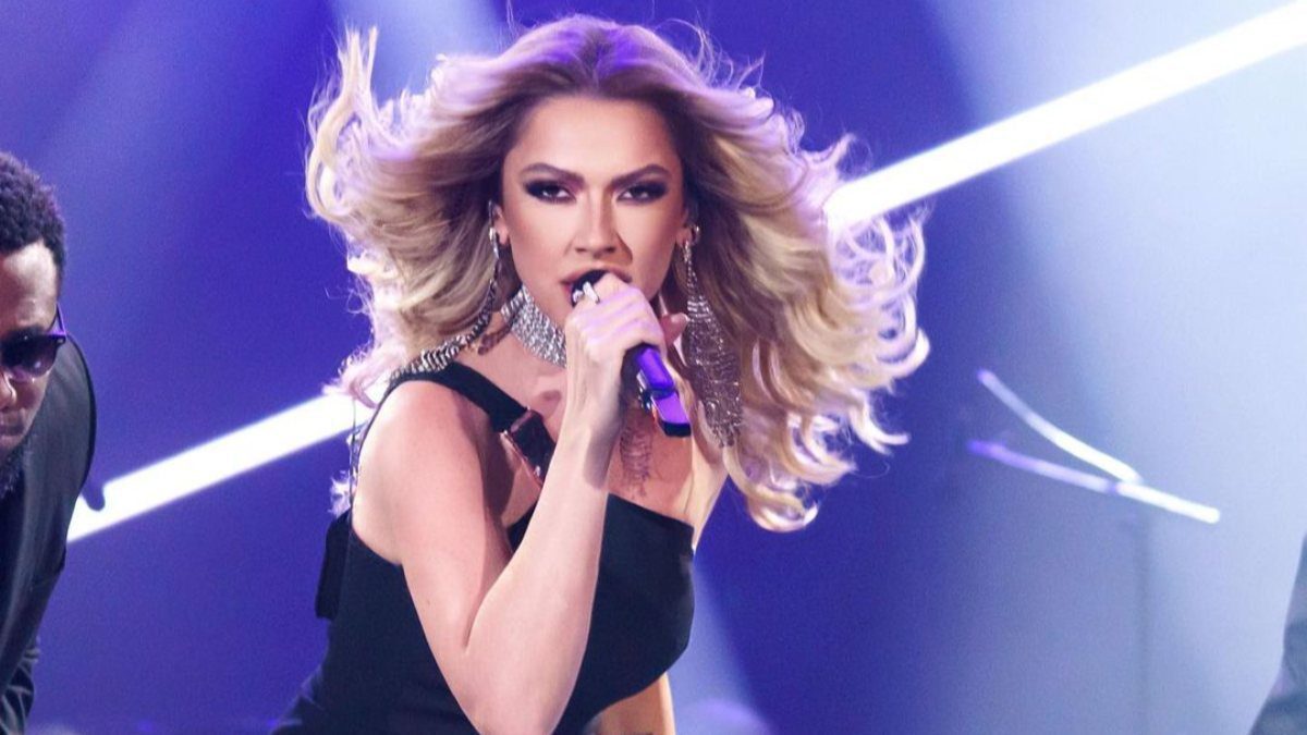İğne ipliğe döndü! Hadise'nin fit vücudunun sırrı ortaya çıktı! - 3. fotoğraf