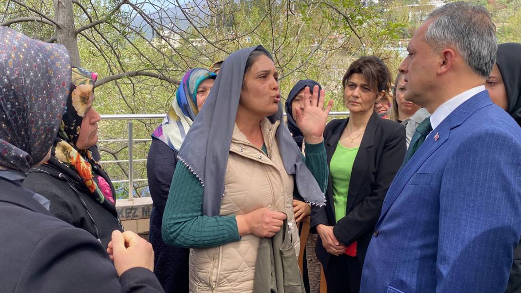 Okul saldırısında hayatını kaybedenler son yolcuğuna uğurlandı - 2. fotoğraf