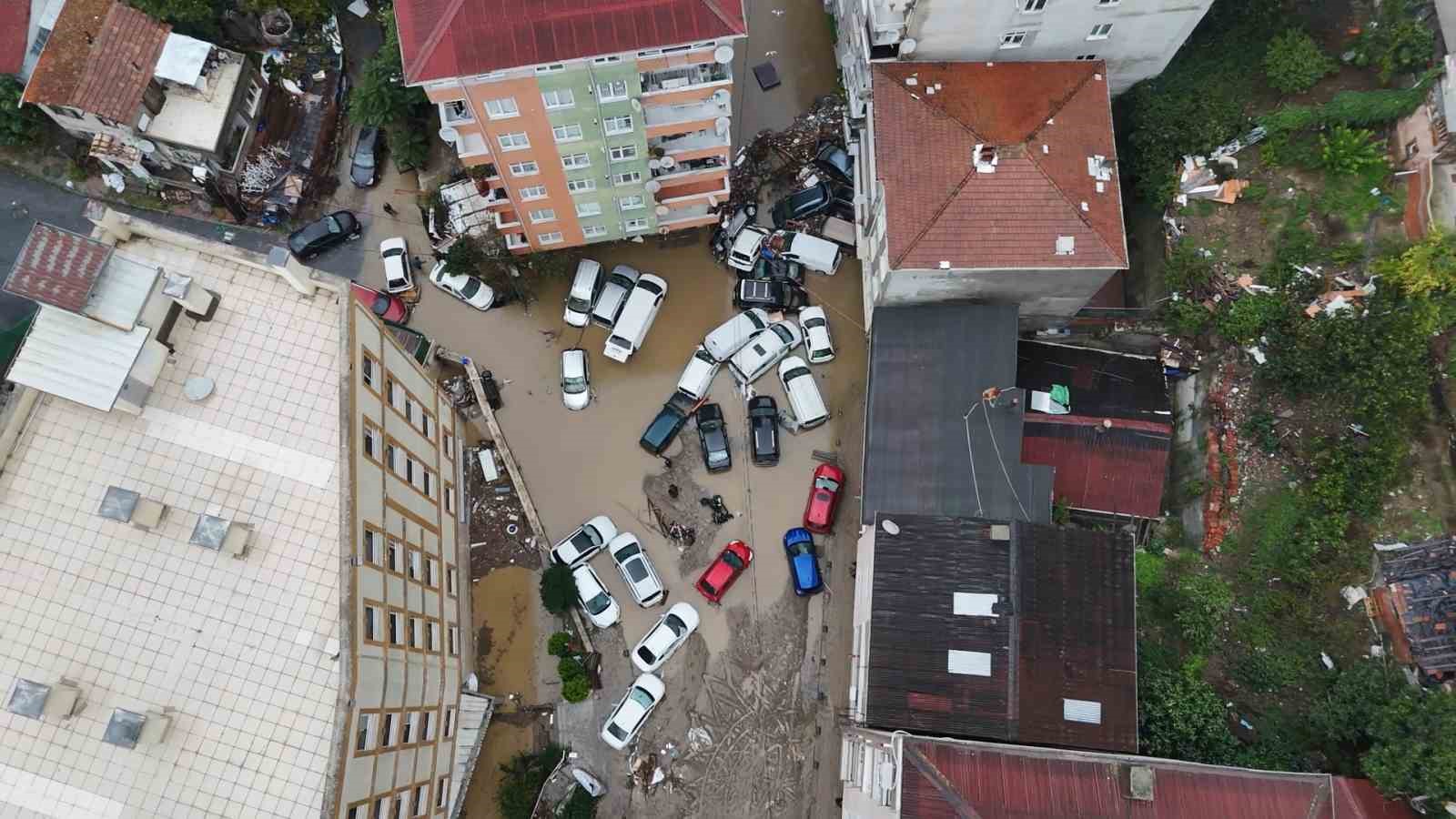 Bilanço ağır! Felaketin boyutu gün ağarınca ortaya çıktı - 3. fotoğraf